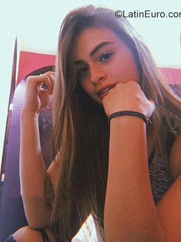 Date this charming Colombia girl Carolina from Medellin CO25871