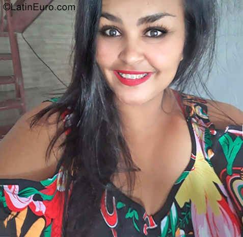 Date this pretty Brazil girl Jucy from Sao Paulo BR10892