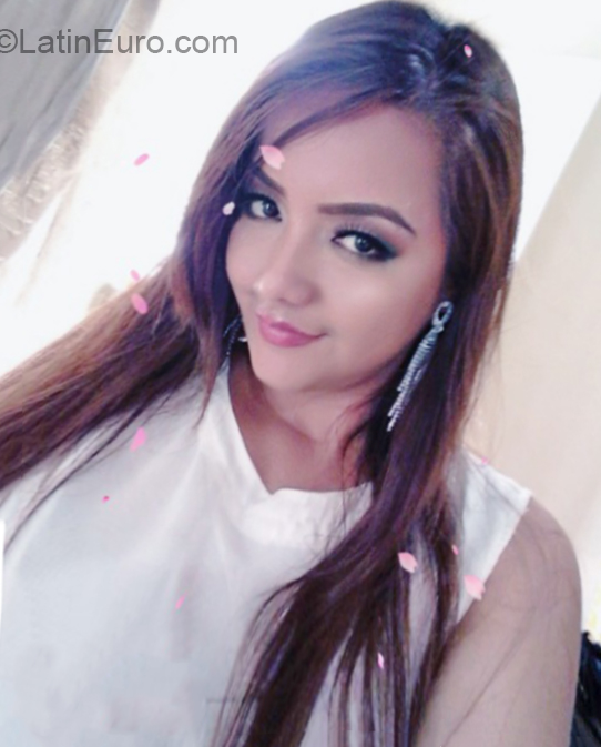 Date this nice looking Ecuador girl Jessica from Quevedo EC361