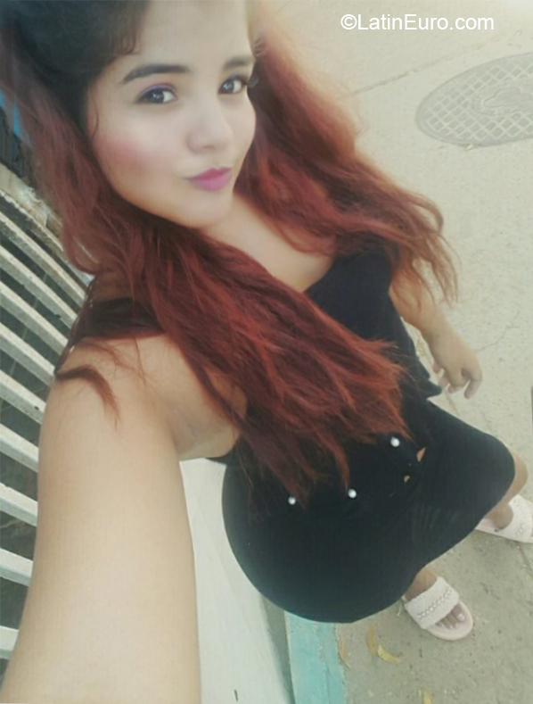 Date this hot Venezuela girl Andrea from Trujillo VE2633