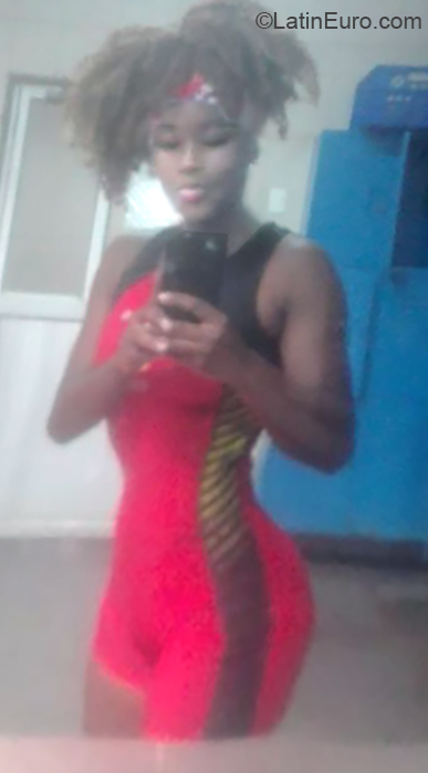 Date this hard body Ecuador girl Allison from Quito EC366