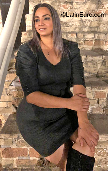 Date this exotic Mexico girl Connie from Matamoros MX1689