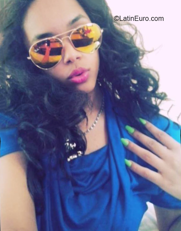 Date this good-looking Dominican Republic girl Elizaberh from San cristobal DO36215