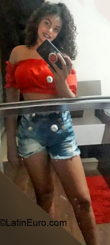 Date this cute Brazil girl Isabela from Porto Alegre BR10940