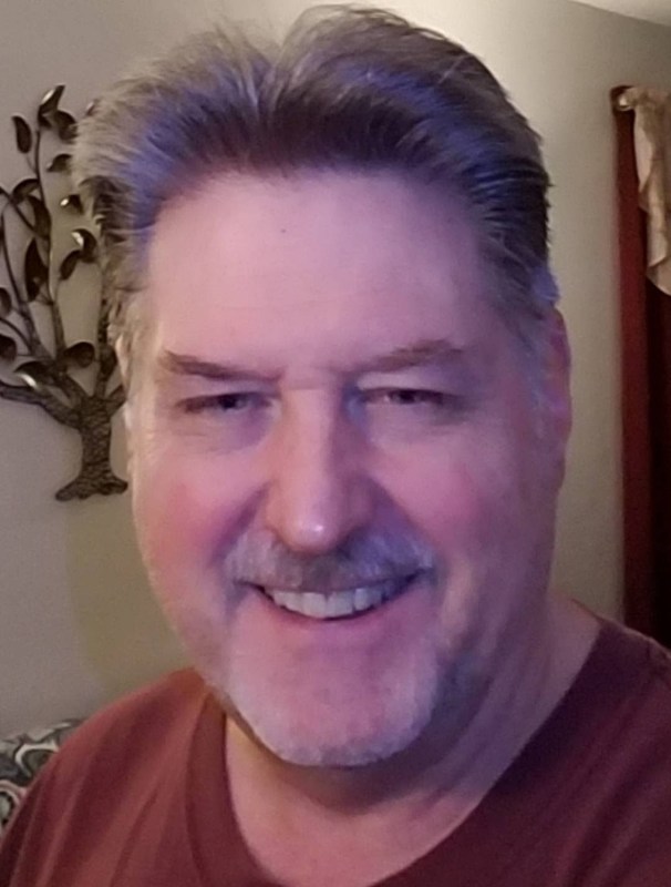 Date this young United States man Eric from Ovieda US20402