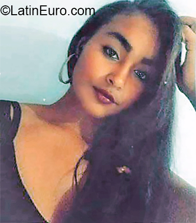 Date this funny Brazil girl Welen from Belo Horizonte BR10942
