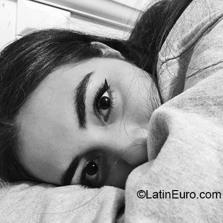 Date this stunning Ecuador girl Camila from Guayaquil EC385