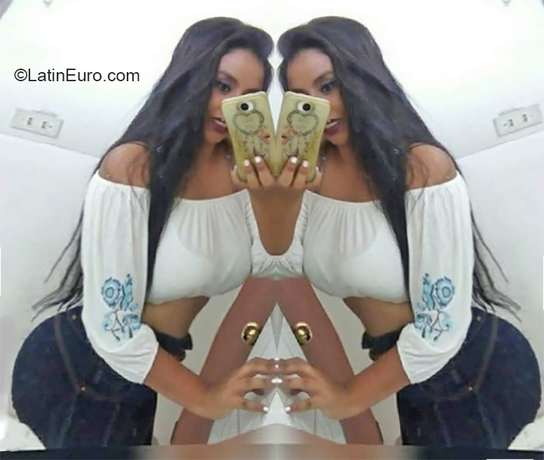 Date this georgeous Peru girl Daniela from Araquipa PE1455