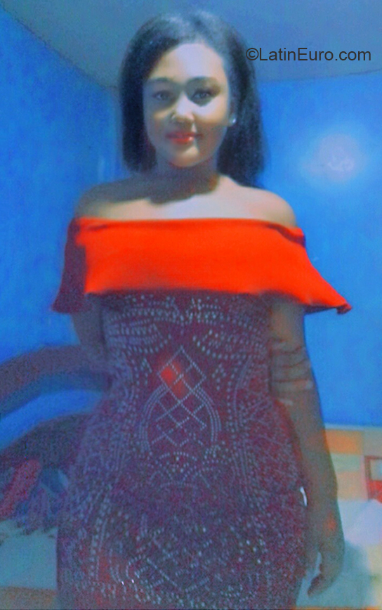 Date this young Ecuador girl Camila from Propicia EC387