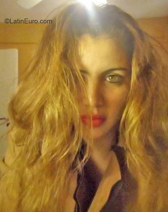 Date this exotic Argentina girl Tamara from Buenos Aires AR272