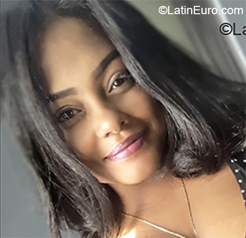 Date this passionate Dominican Republic girl Maria Fernanda from Santo Domingo DO36746