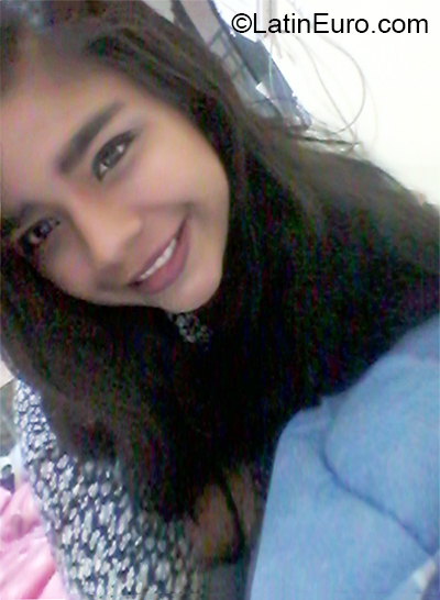 Date this funny Peru girl Meriam from Chiclayo PE1464