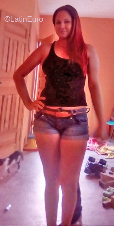 Date this nice looking Honduras girl Keila from Puerto Cortes HN2731