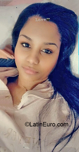 Date this georgeous Spain girl Day20 from Madrid ES486