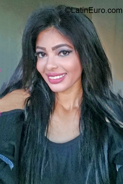 Date this hard body Brazil girl Amanda from Fortaleza BR10998
