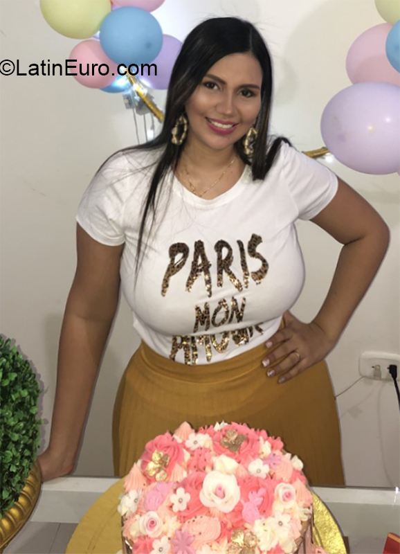Date this sensual Colombia girl Estefany from Santa Marta CO26472