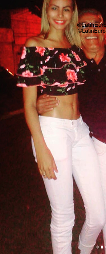 Date this nice looking Venezuela girl Rosa from Caracas VE2891
