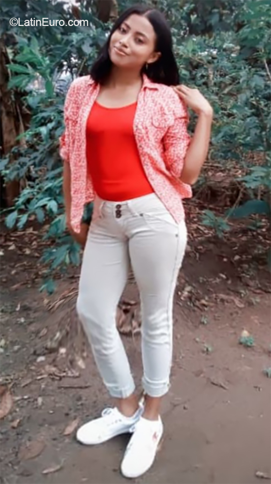 Date this delightful Mexico girl Adriana from Tabasco MX1740