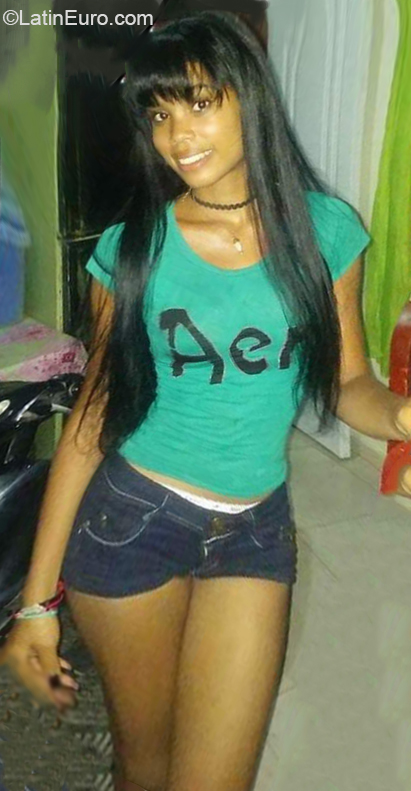Date this stunning Dominican Republic girl Yoelne from Mao Valverde DO37042