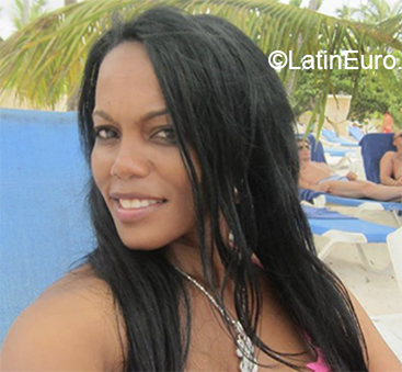 Date this sensual Dominican Republic girl Abril from Hato Mayor DO37107