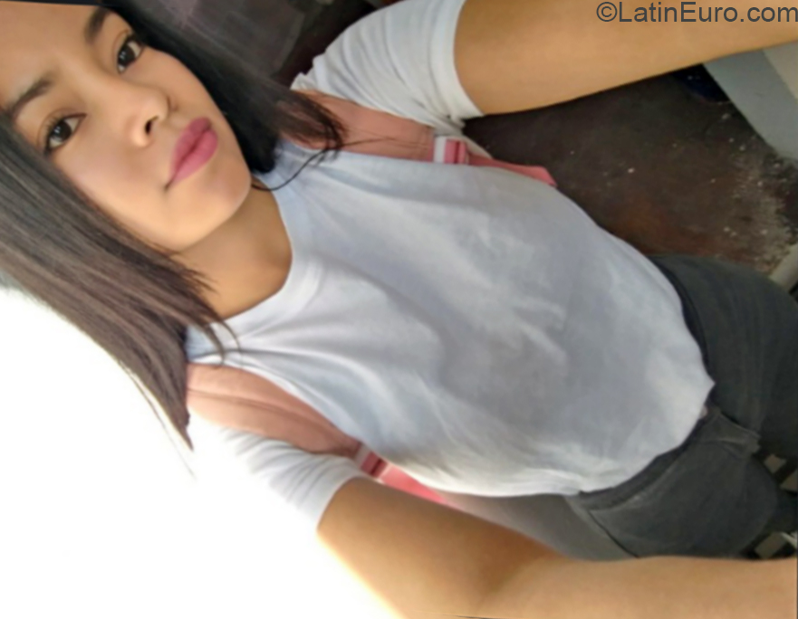 Date this athletic Venezuela girl Martina from Venezuela VE2939