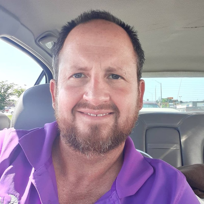 Date this attractive United States man American from Lincoln US20609