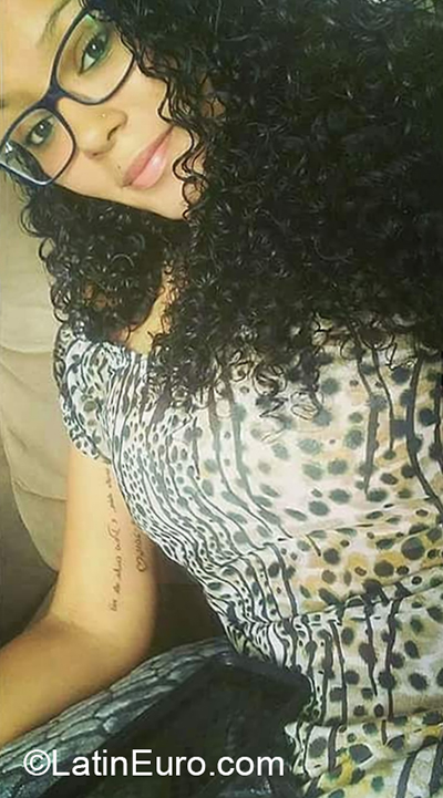 Date this gorgeous Brazil girl Amanda from Caruaru BR11040