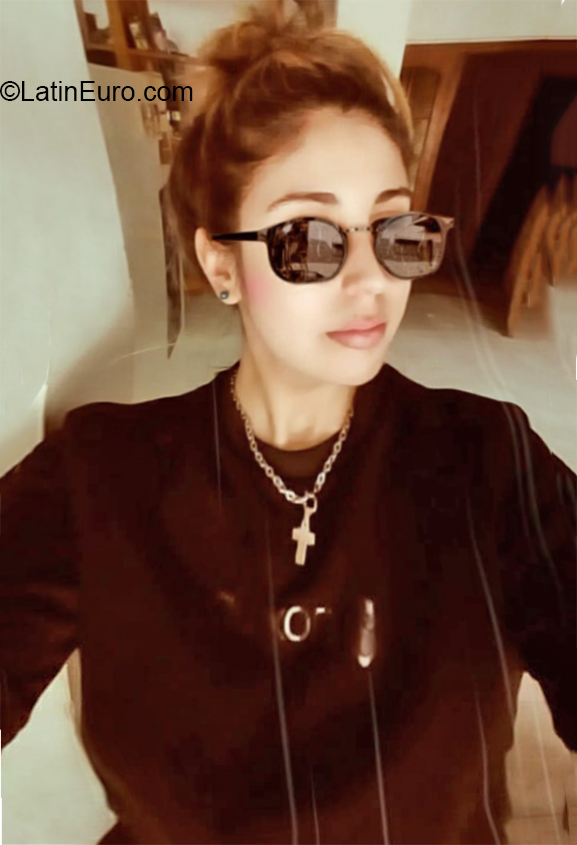 Date this cute Argentina girl Nati from Entre Rios AR339