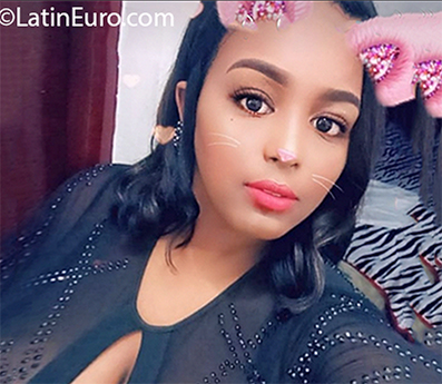 Date this pretty Dominican Republic girl Maria from Santo Domingo DO37533
