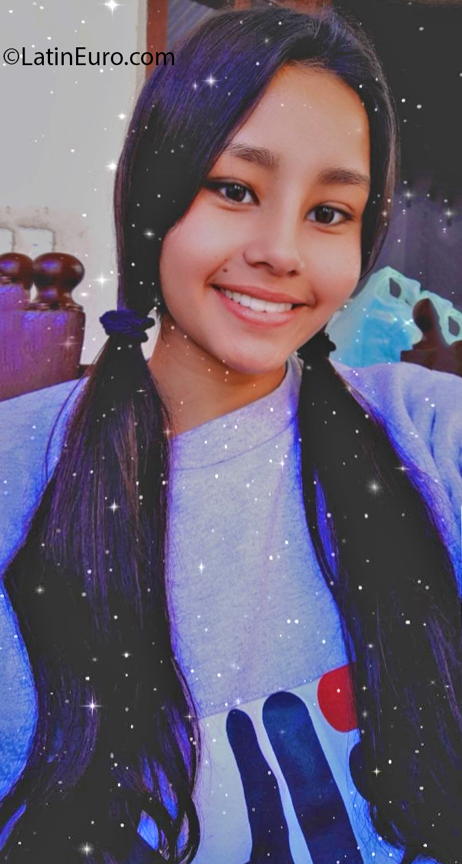 Date this good-looking Argentina girl Valentina from Salta AR350