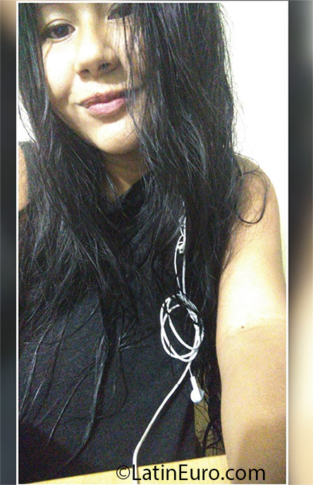 Date this tall Peru girl Hayana from Lima PE1524