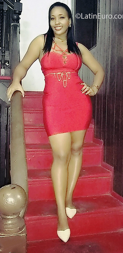 Date this exotic Cuba girl Aloity from Santiago de Cuba CU669