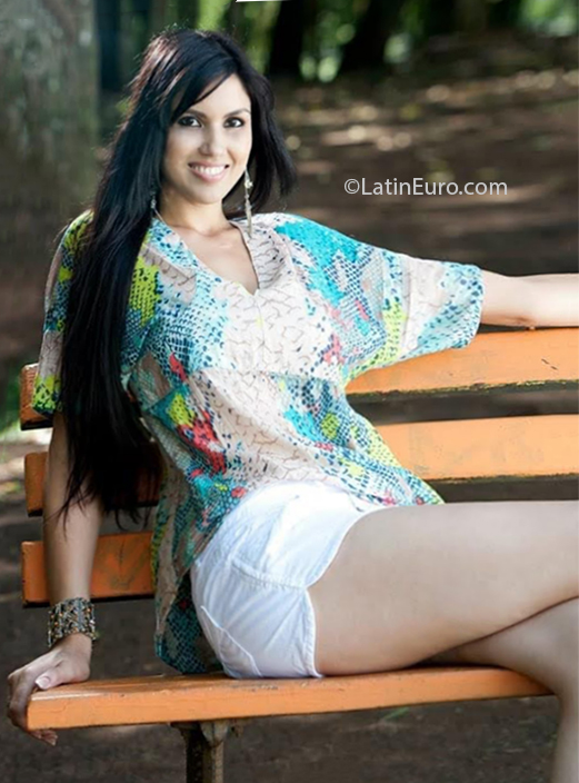 Date this charming Brazil girl Cristiane from Prudentopolis BR11288
