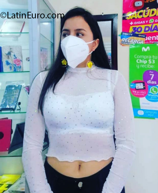 Date this hot Ecuador girl Kary from Cuenca EC460