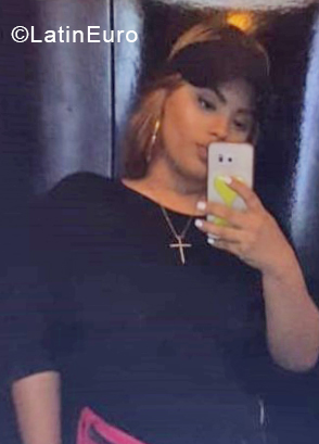 Date this hot Dominican Republic girl Geramy from Santiago DO37941