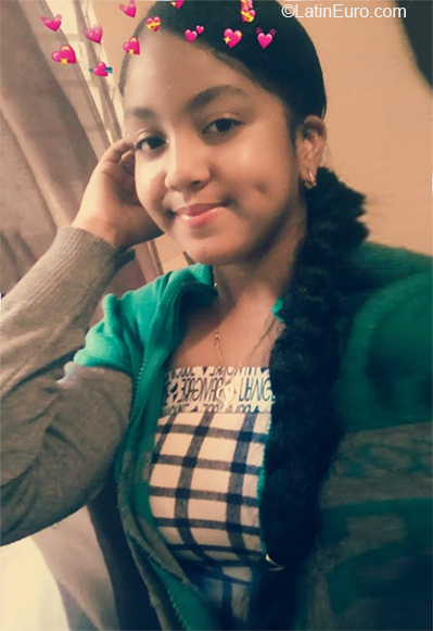 Date this georgeous Dominican Republic girl Mayelin from Santo Domingo DO38063