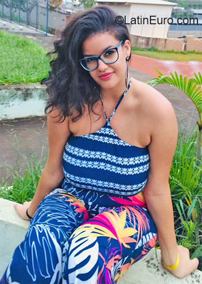 Date this beautiful Brazil girl Emanuele from Joao Monlevade BR11123