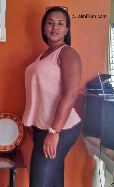 Date this funny Dominican Republic girl Juana from Santiago DO38169
