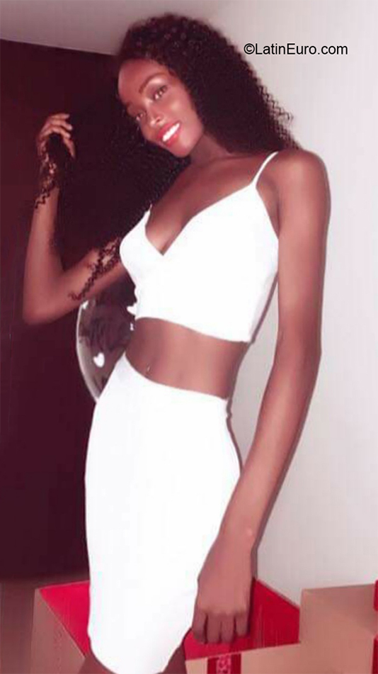 Date this attractive Colombia girl Marlin from Cali CO27434