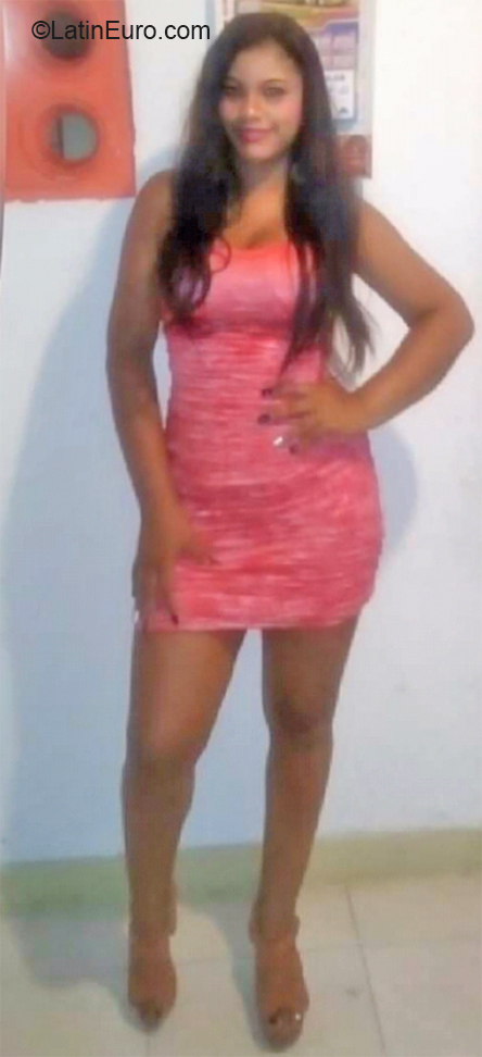 Date this sensual Colombia girl Liceth from Cartagena CO27532