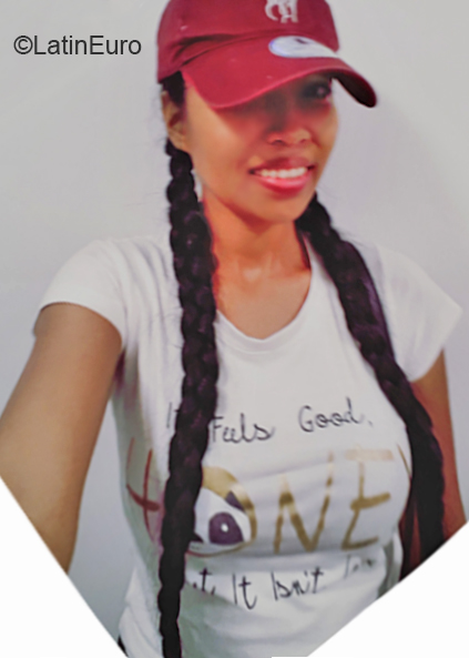 Date this young Panama girl Shepora from Panama City PA1201