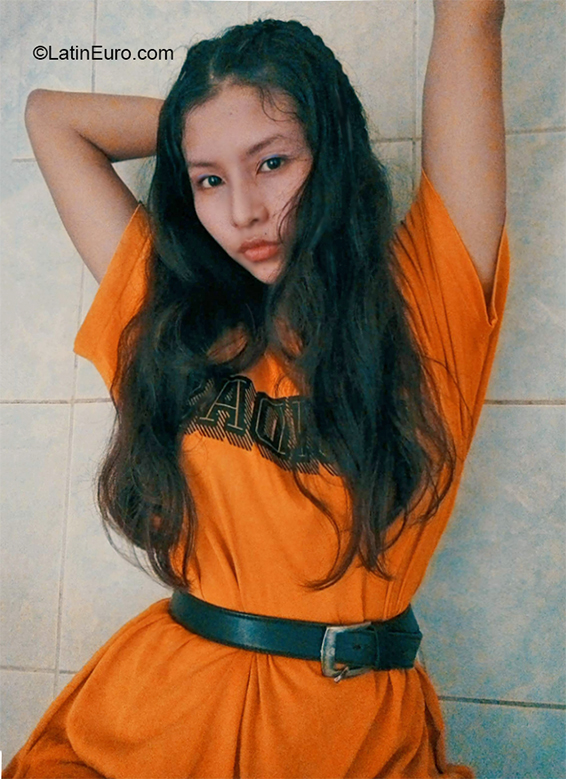 Date this exotic Peru girl Nataly from Lima PE1590