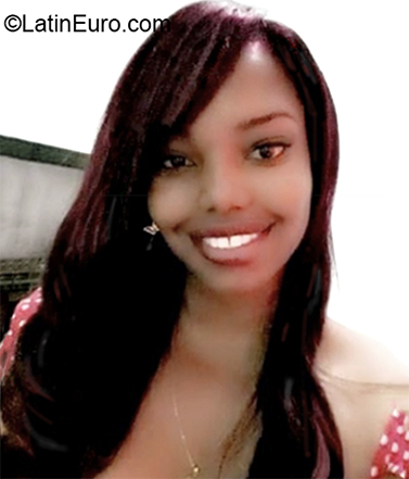 Date this beautiful Colombia girl Luz Mar from Cali CO27845