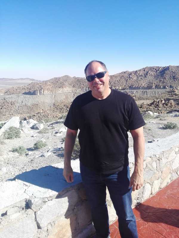 Date this athletic United States man Rikski from Oceanside US20869