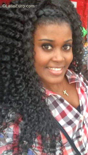 Date this sultry Dominican Republic girl Yessica Ramrez from Santo Domingo DO38551