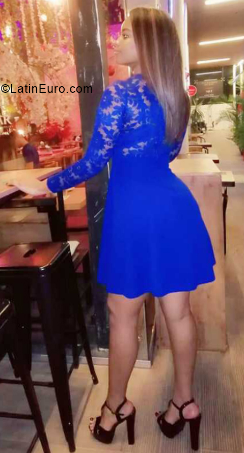 Date this voluptuous Panama girl Alexandra from Panama City PA1212