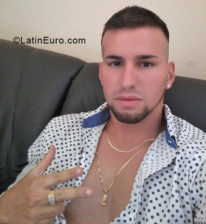 Date this delightful Chile man Angel from Lautaro CL192