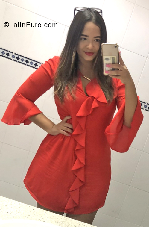 Date this tall Colombia girl Sophie from Valledupar CO30496