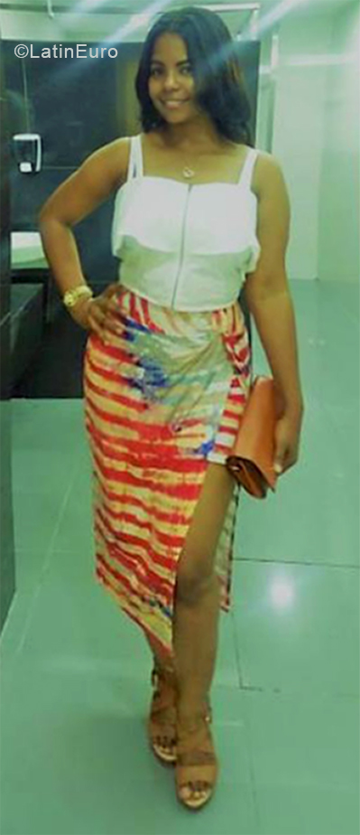 Date this stunning Dominican Republic girl Milagros from Santo Domingo DO38738