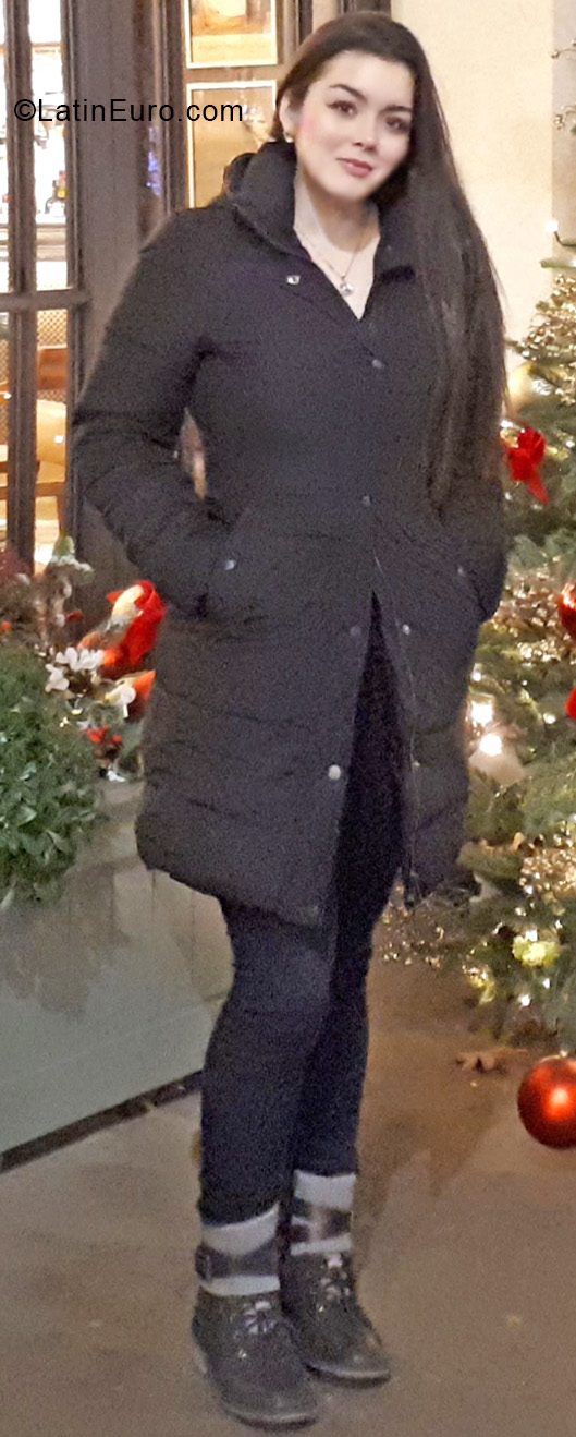 Date this cute Colombia girl Elisa from Medellin CO28556